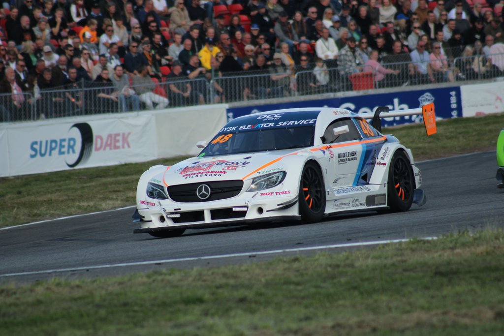 Nymark skubbet væk fra Night Race sejr
(Foto: Motorsporten.dk)